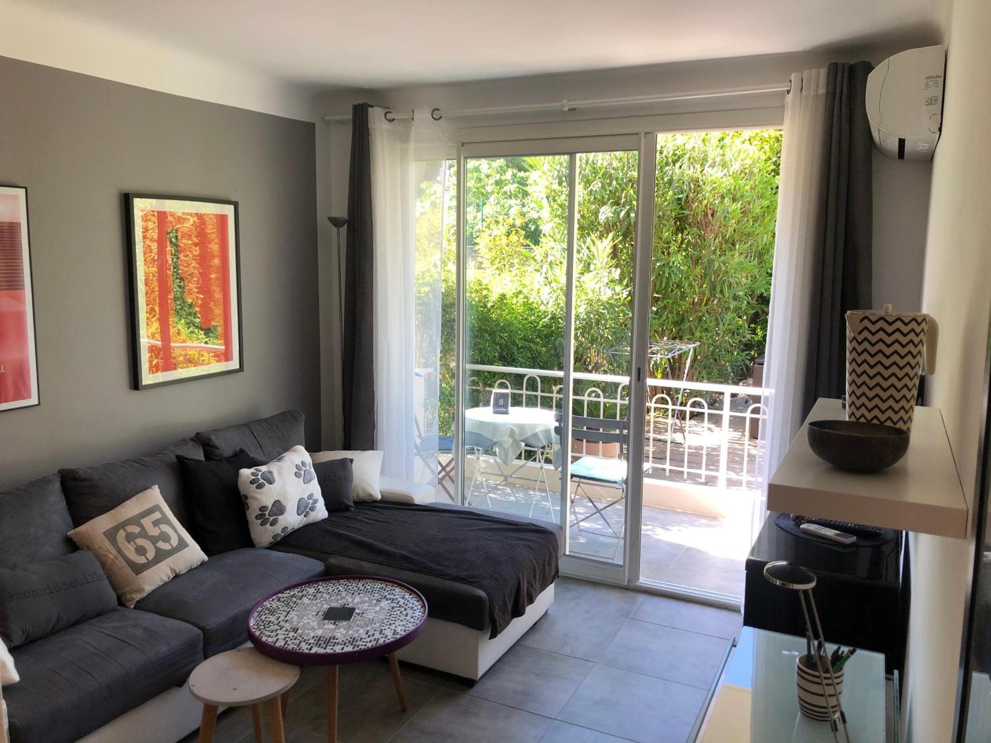 Only 60M To The Beach, 2 Bedroom Cozy Apartment, 80M2 Big Garden, Very Central Канны Экстерьер фото