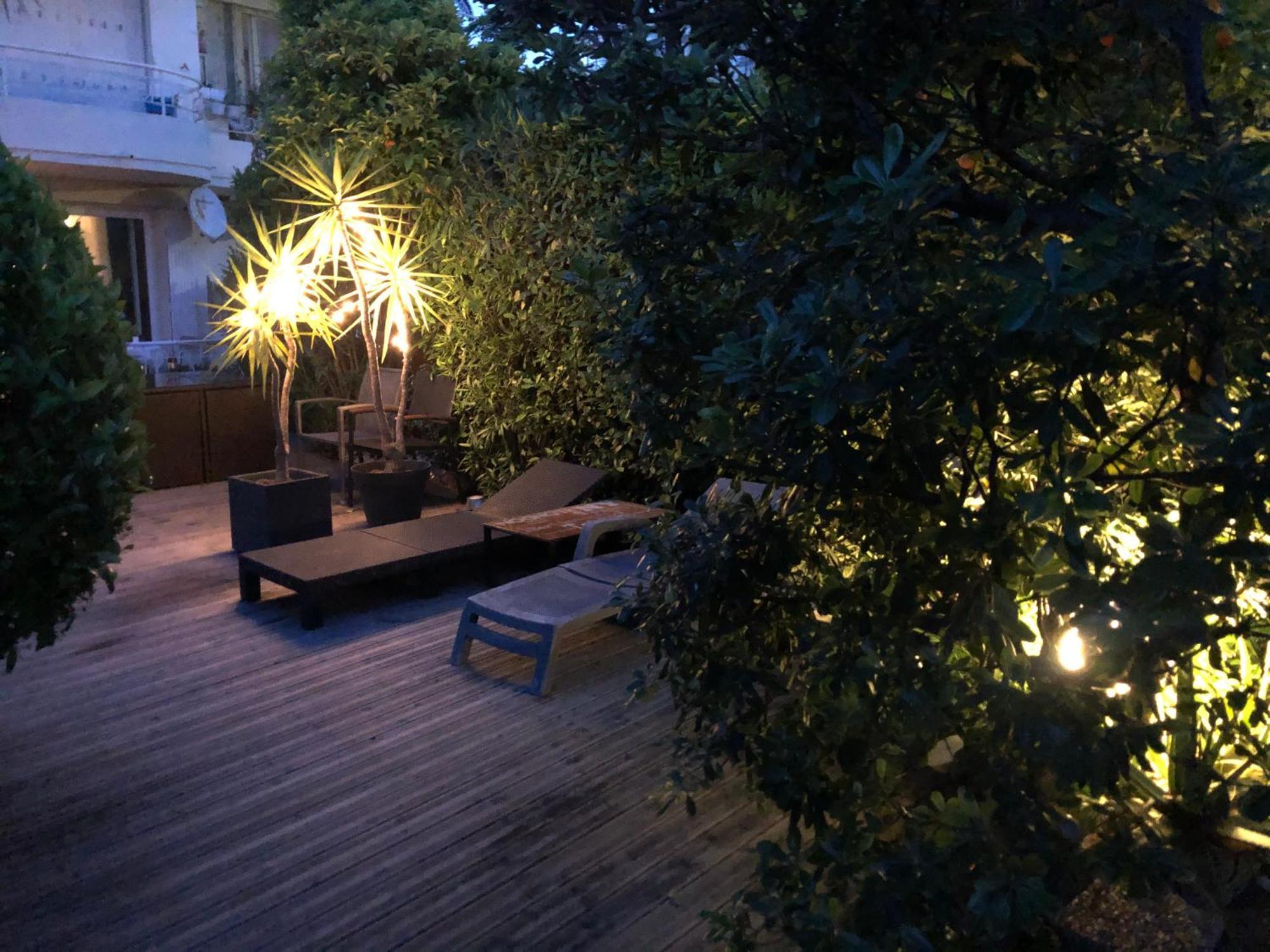 Only 60M To The Beach, 2 Bedroom Cozy Apartment, 80M2 Big Garden, Very Central Канны Экстерьер фото